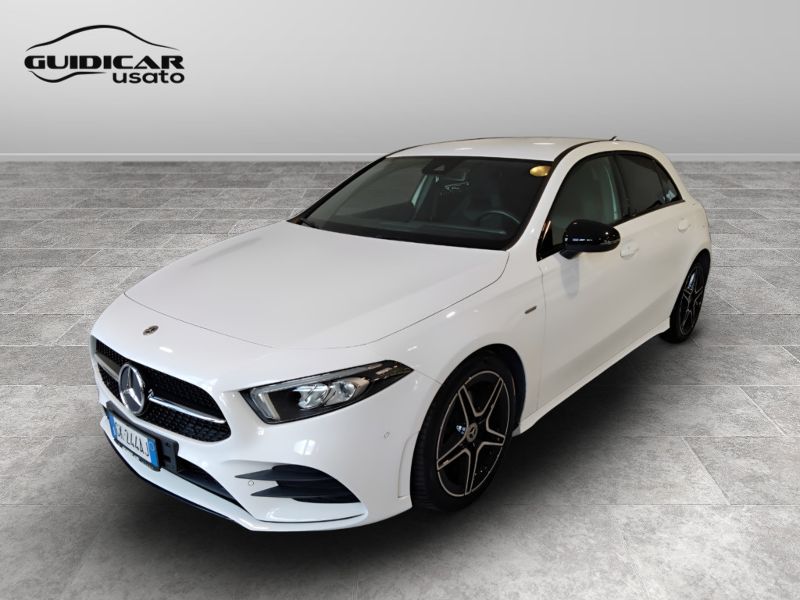 GuidiCar - Mercedes Classe a 2022 A 180 d Premium Night edition Usato