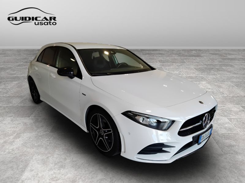 GuidiCar - Mercedes Classe a 2022 A 180 d Premium Night edition Usato