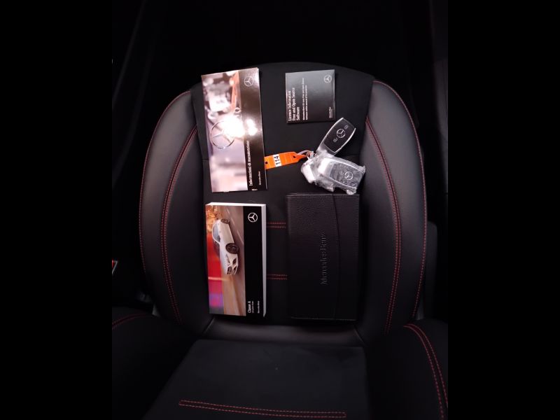 GuidiCar - Mercedes Classe a 2022 A 220 d Premium 4matic auto Usato