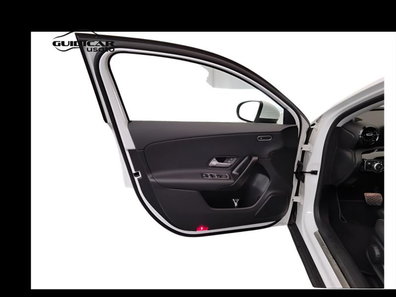 GuidiCar - Mercedes Classe a 2023 A 180 d Advanced auto Usato