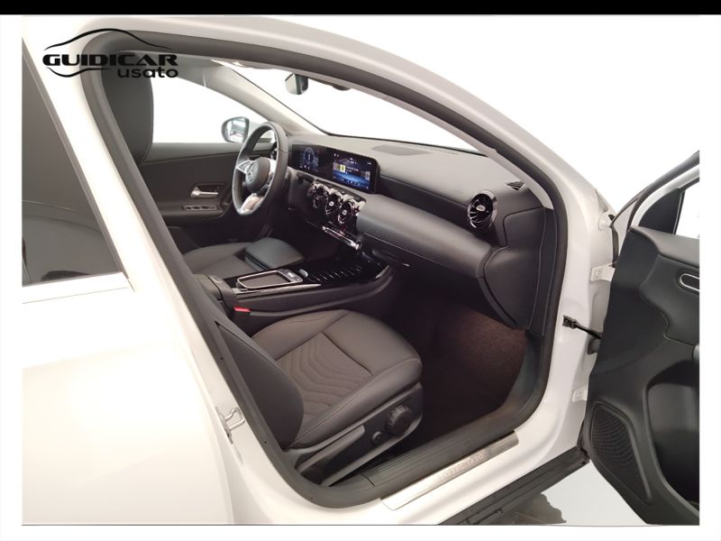GuidiCar - Mercedes Classe a 2023 A 180 d Advanced auto Usato