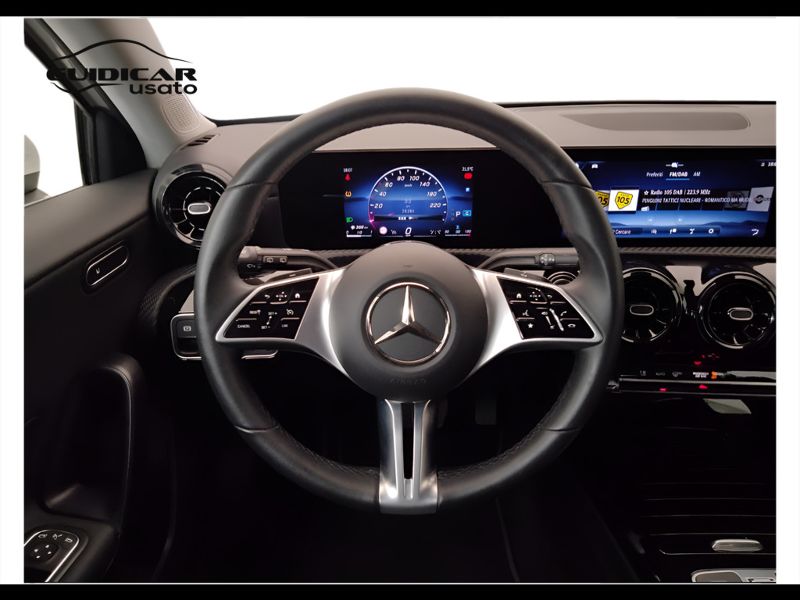 GuidiCar - Mercedes Classe a 2023 A 180 d Advanced auto Usato