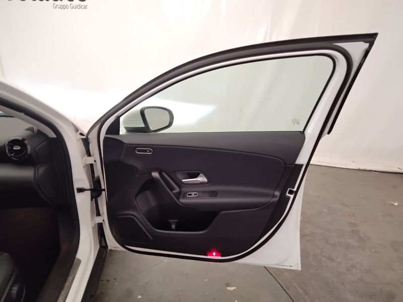GuidiCar - Mercedes Classe a 2023 A 180 d Advanced auto Usato