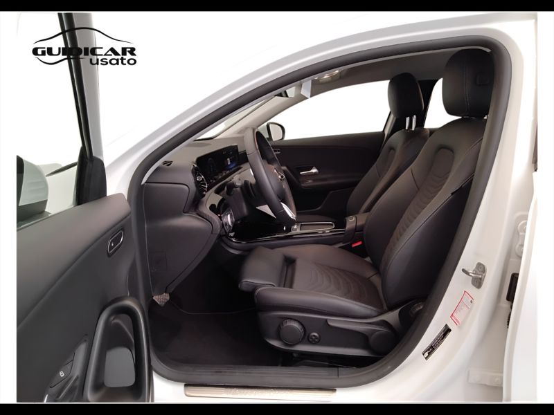 GuidiCar - Mercedes Classe a 2023 A 180 d Advanced auto Usato