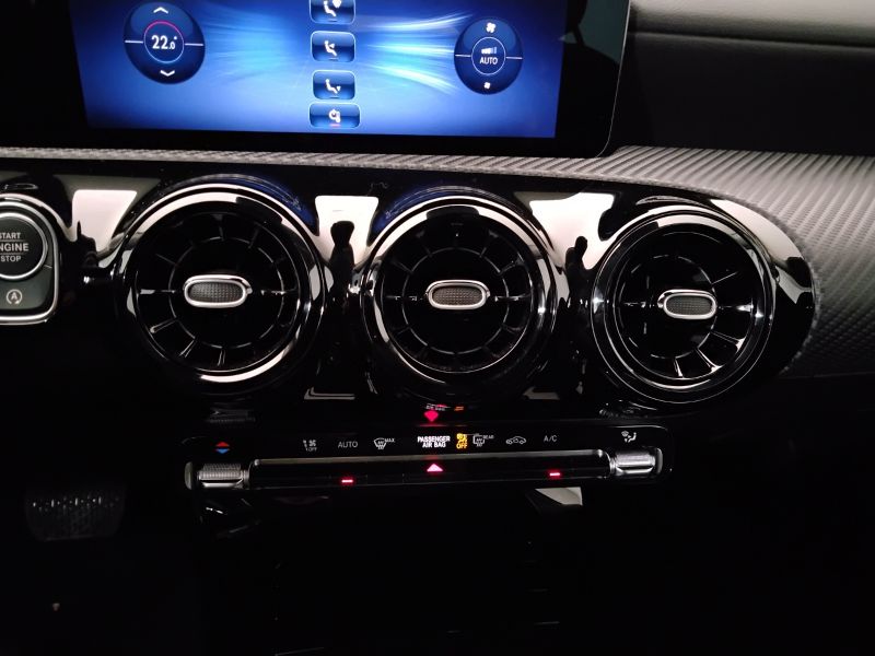 GuidiCar - Mercedes Classe a 2024 A 180 d Advanced auto Usato