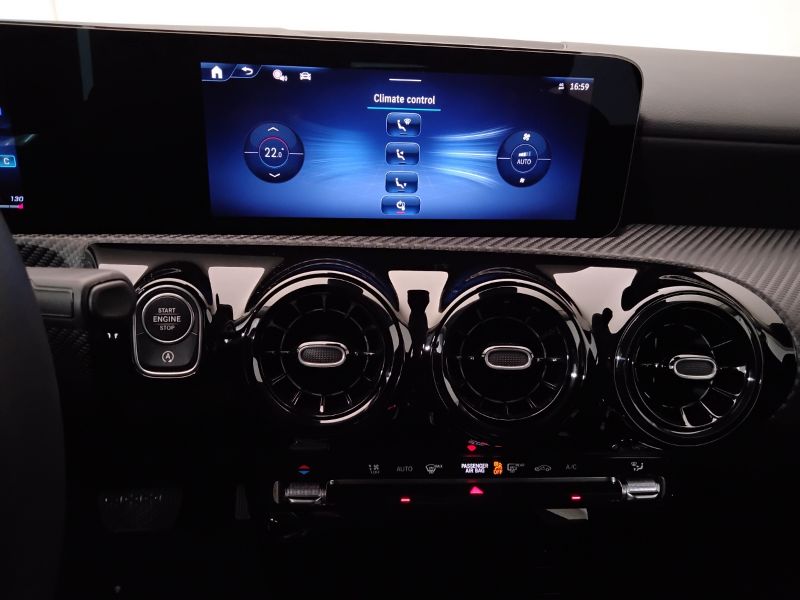 GuidiCar - Mercedes Classe a 2024 A 180 d Advanced auto Usato