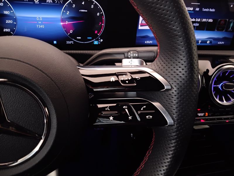 GuidiCar - Mercedes Classe a 2023 A 180 Premium AMG Line auto Usato