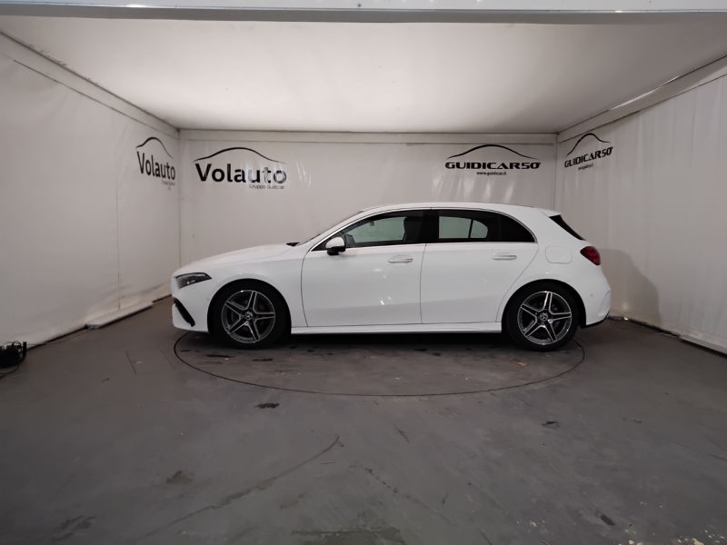 GuidiCar - Mercedes Classe a 2023 A 180 Premium AMG Line auto Usato