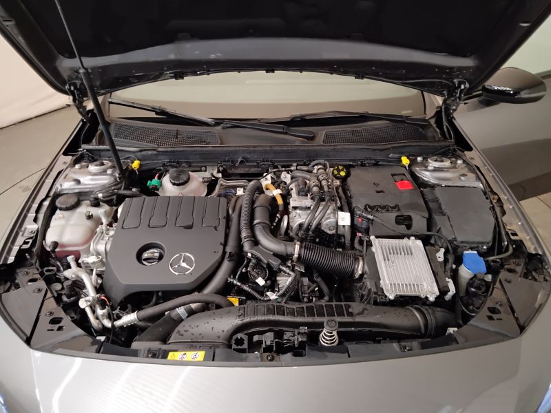 GuidiCar - Mercedes Classe a 2024 A 250 e phev Advanced Plus AMG Line auto Usato