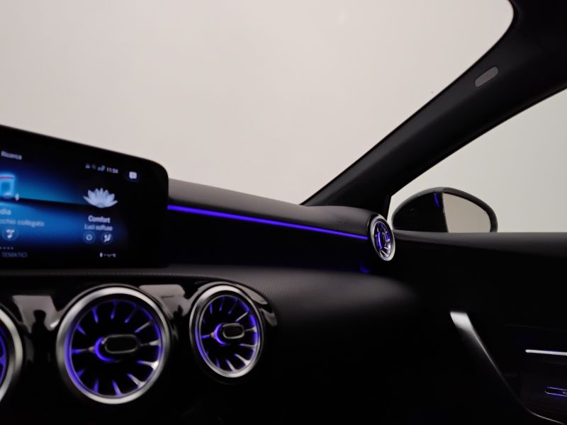 GuidiCar - Mercedes Classe a 2021 A 180 d Premium auto Usato