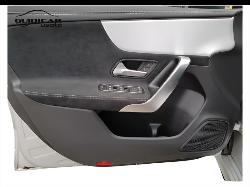 GuidiCar - Mercedes Classe a 2022 A 180 d Premium Night edition auto Usato