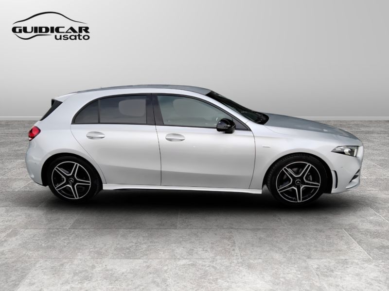 GuidiCar - Mercedes Classe a 2022 A 180 d Premium Night edition auto Usato