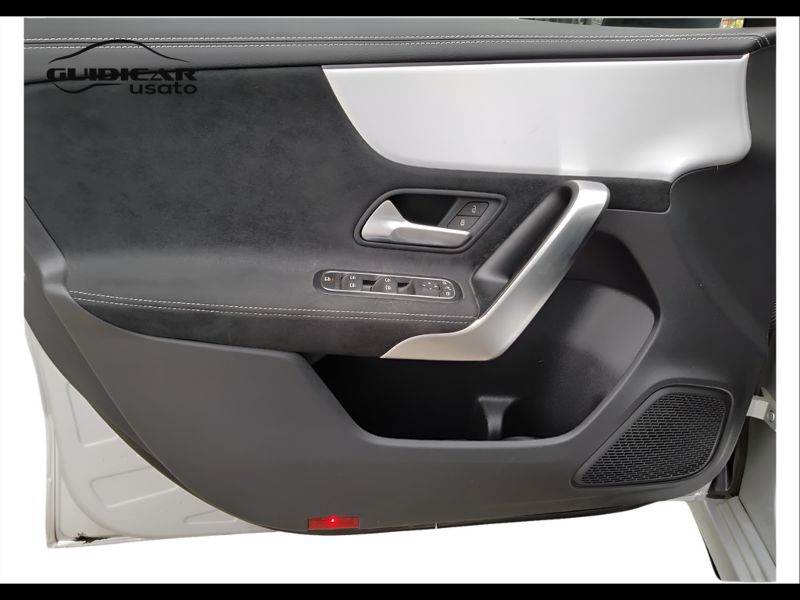 GuidiCar - Mercedes Classe a 2022 A 180 d Premium Night edition auto Usato