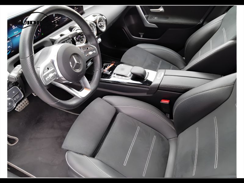 GuidiCar - Mercedes Classe a 2022 A 180 d Premium Night edition auto Usato