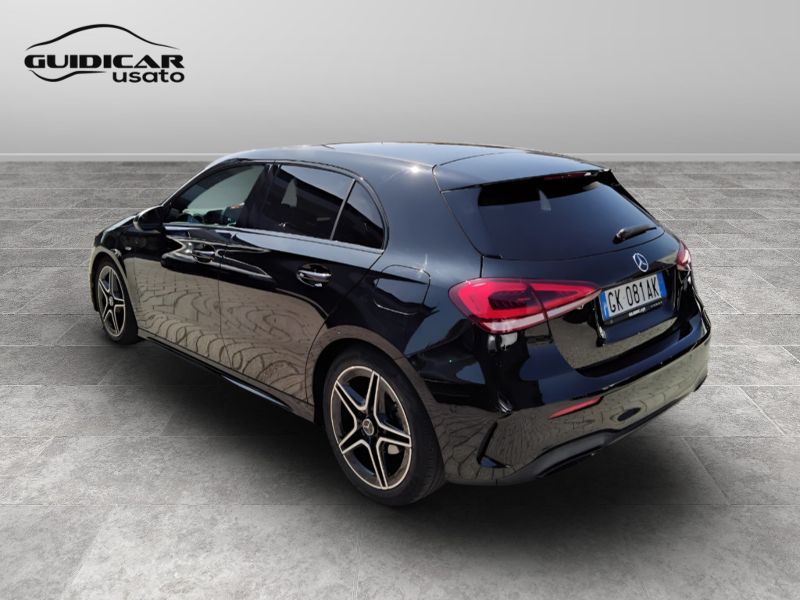 GuidiCar - Mercedes Classe a 2022 A 180 d Premium Night edition auto Usato