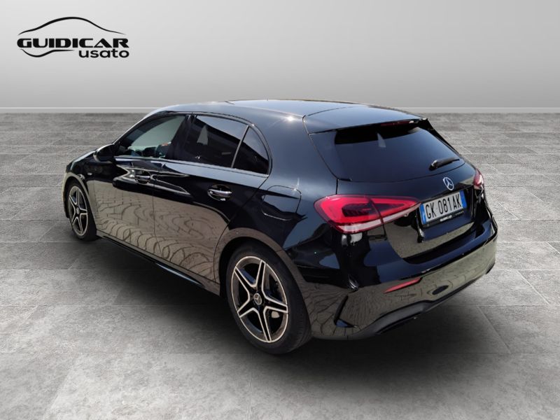 GuidiCar - Mercedes Classe a 2022 A 180 d Premium Night edition auto Usato