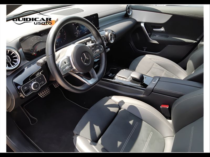 GuidiCar - Mercedes Classe a 2022 A 180 d Premium Night edition auto Usato