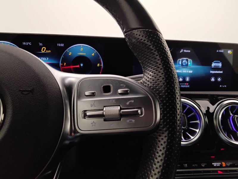 GuidiCar - Mercedes Classe a 2022 A 180 d Premium Night edition auto Usato