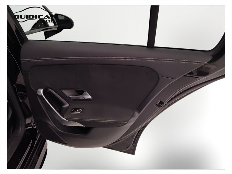 GuidiCar - Mercedes Classe a 2022 A 180 d Premium Night edition auto Usato