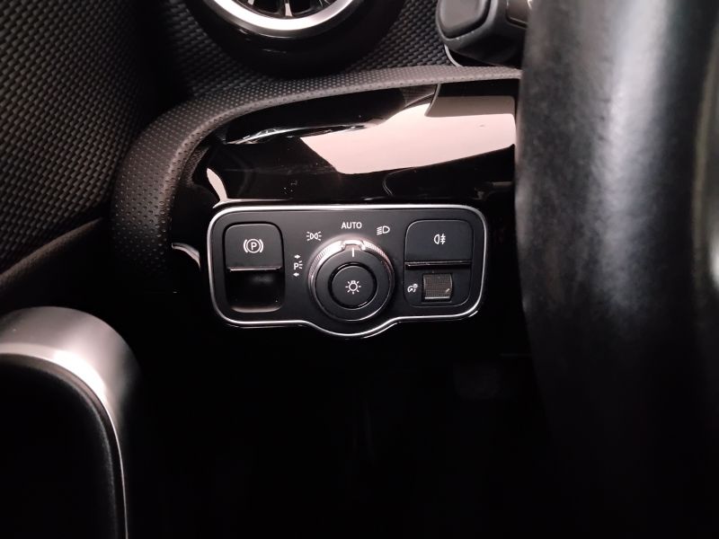 GuidiCar - Mercedes Classe a 2019 A 180 d Sport Extra auto Usato