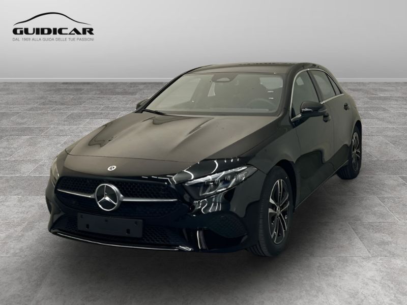 GuidiCar - MERCEDES BENZ Classe a 1 A 180 Sport auto Nuovo
