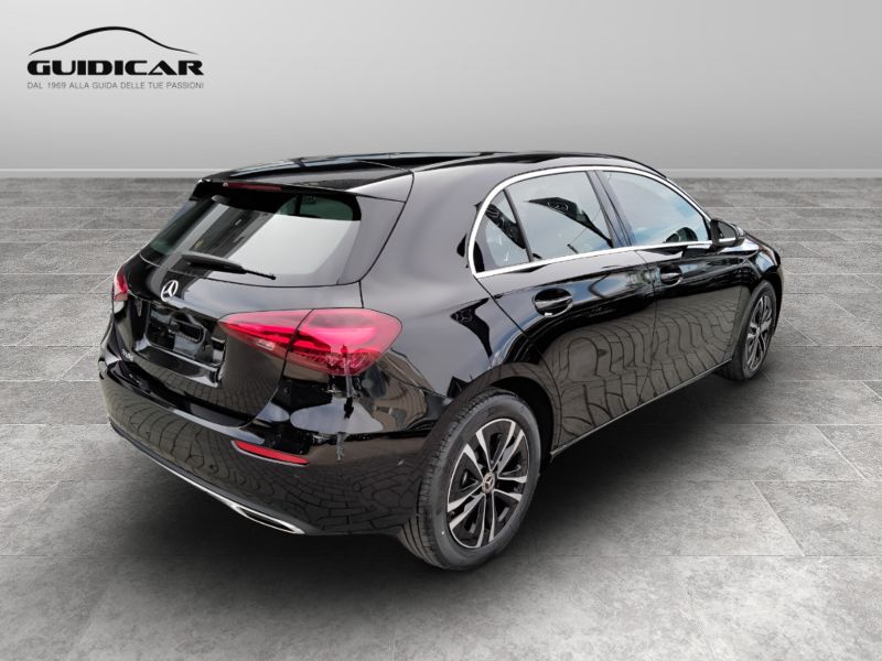 GuidiCar - MERCEDES BENZ Classe a 1 A 180 Sport auto Nuovo