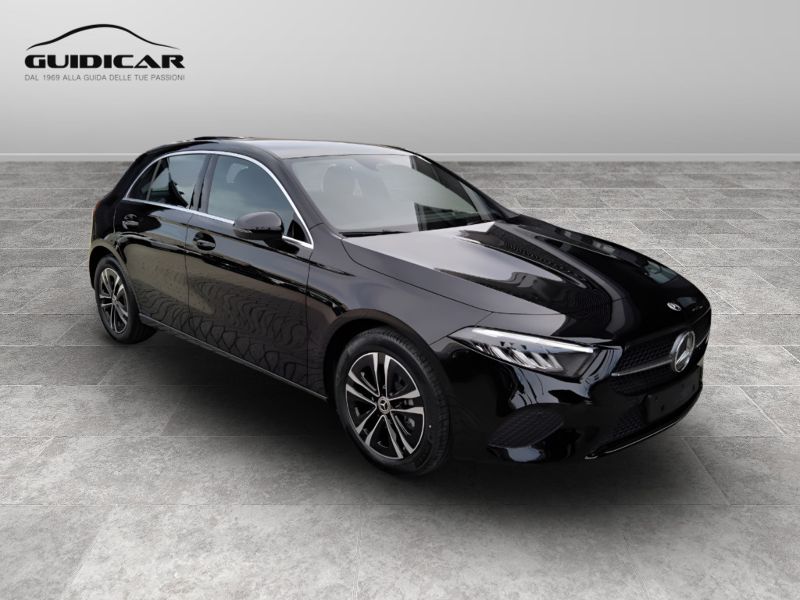 GuidiCar - MERCEDES BENZ Classe a 1 A 180 Sport auto Nuovo