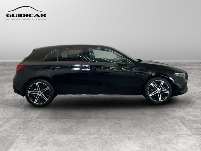 GuidiCar - MERCEDES BENZ Classe a 1 A 180 Sport auto Nuovo