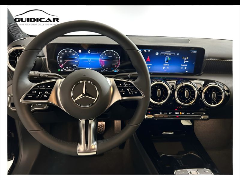 GuidiCar - MERCEDES BENZ Classe a 1 A 180 Sport auto Nuovo