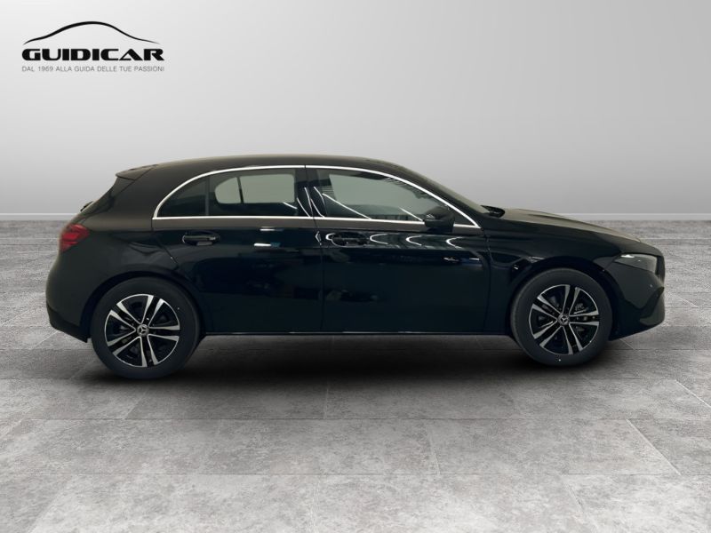GuidiCar - MERCEDES BENZ Classe a 1 A 180 Sport auto Nuovo