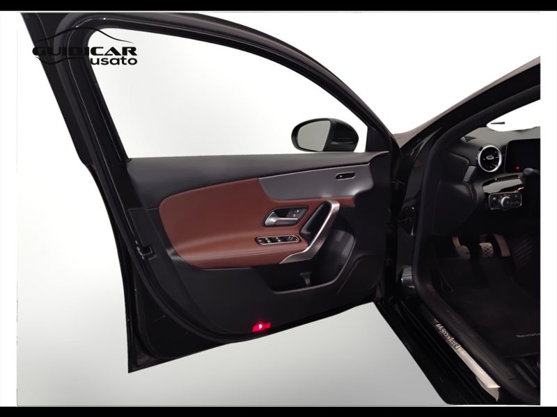 GuidiCar - Mercedes Classe a 2018 A 180 Sport Usato