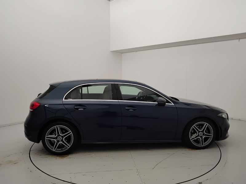GuidiCar - Mercedes Classe a 2022 A 200 d Premium Night edition auto Usato