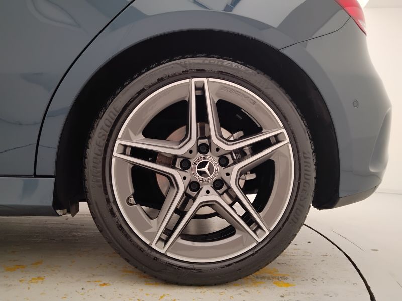 GuidiCar - Mercedes Classe a 2022 A 200 d Premium Night edition auto Usato