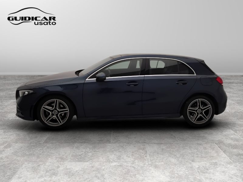 GuidiCar - Mercedes Classe a 2022 A 200 d Premium Night edition auto Usato