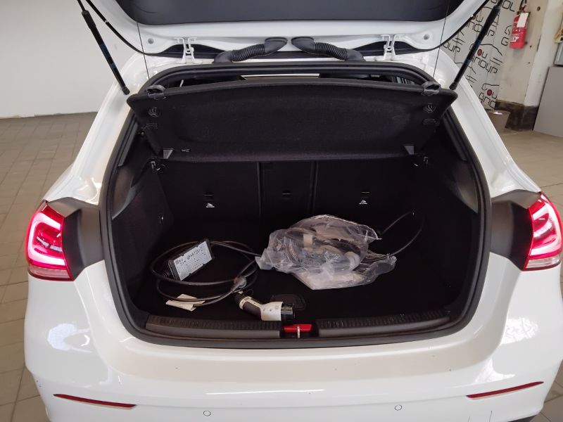 GuidiCar - Mercedes Classe a 2021 A 250 e eq-power Premium auto Usato
