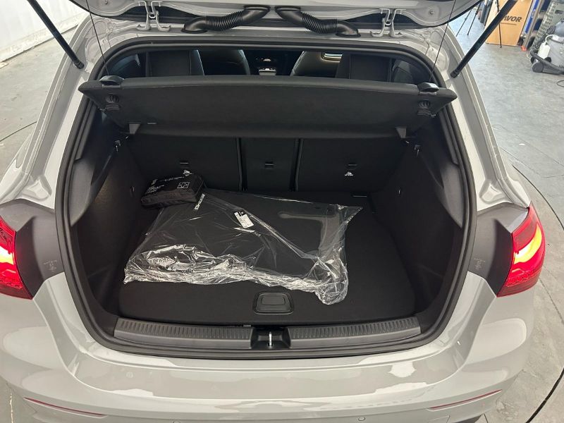GuidiCar - MERCEDES BENZ Classe a 1 A 180 d Alpine Grey Edition Nuovo