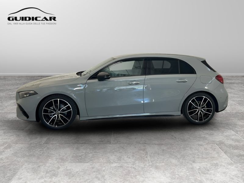GuidiCar - MERCEDES BENZ Classe a 1 A 180 d Alpine Grey Edition Nuovo
