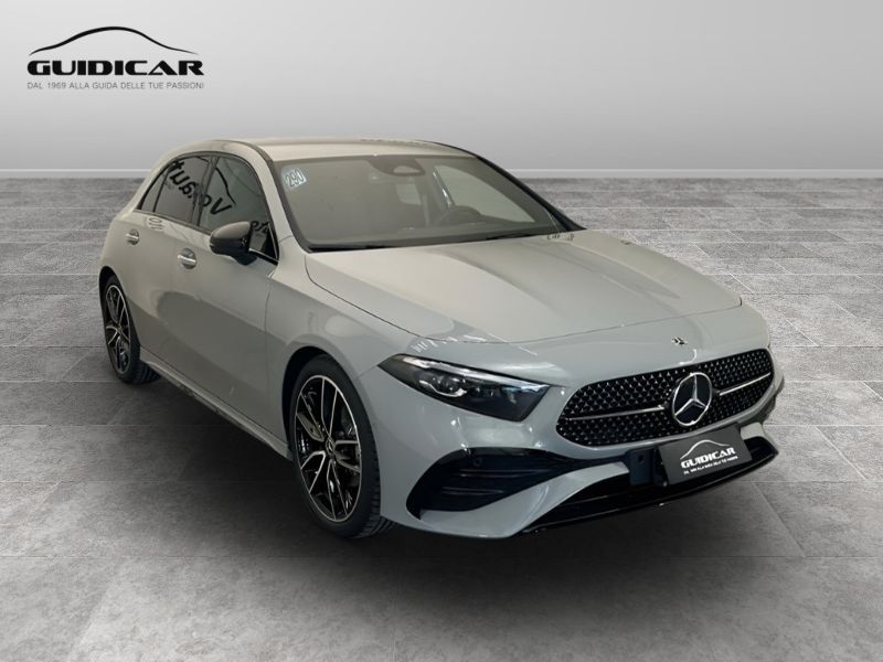 GuidiCar - MERCEDES BENZ Classe a 1 A 180 d Alpine Grey Edition Nuovo