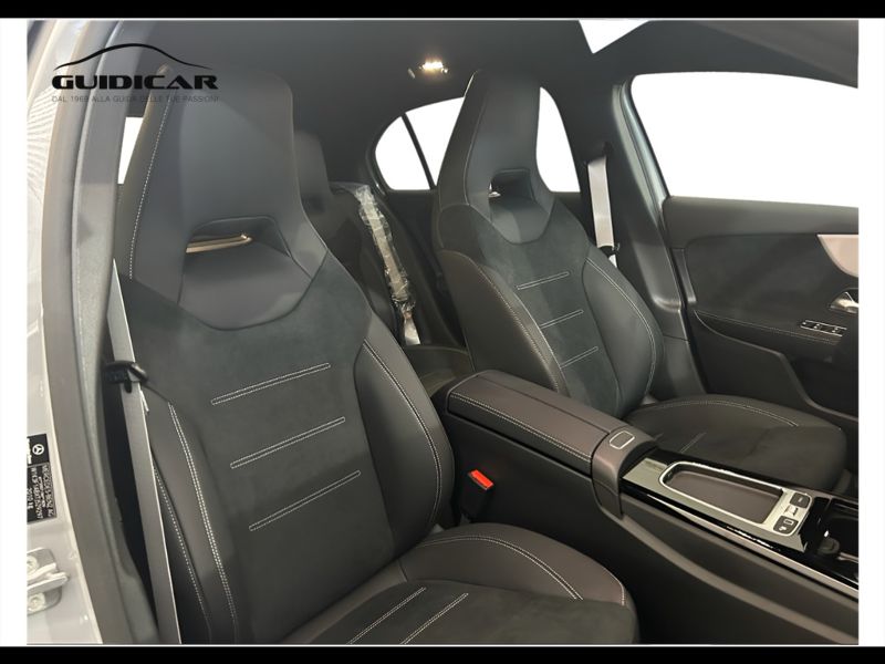 GuidiCar - MERCEDES BENZ Classe a 1 A 180 d Alpine Grey Edition Nuovo