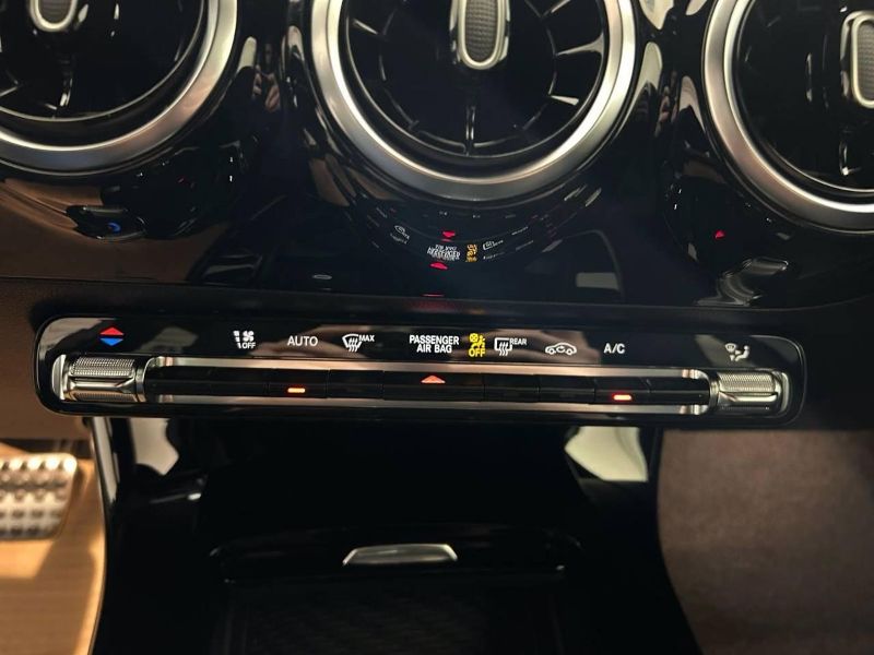 GuidiCar - MERCEDES BENZ Classe a 1 A 180 d Automatic AMG Line ADVANCED Nuovo
