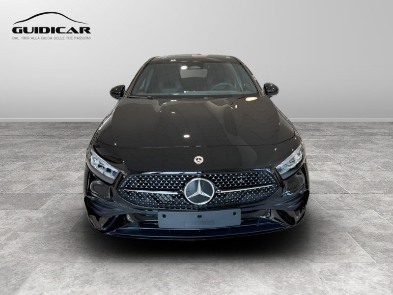 GuidiCar - MERCEDES BENZ Classe a 1 A 180 d Automatic AMG Line ADVANCED Nuovo
