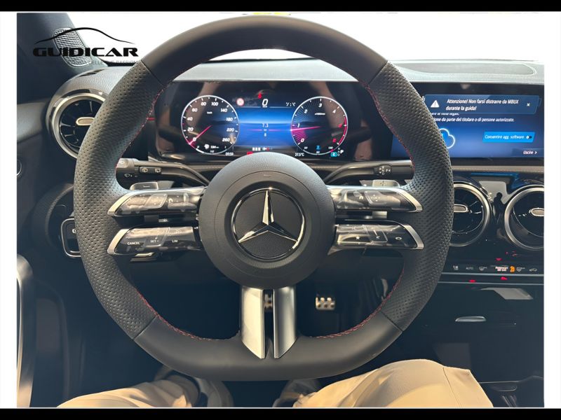 GuidiCar - MERCEDES BENZ Classe a 1 A 180 d Automatic AMG Line ADVANCED Nuovo