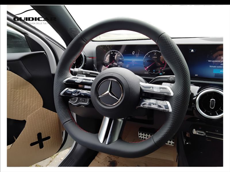 GuidiCar - MERCEDES BENZ Classe a 1 A 180 d Automatic AMG Line ADVANCED Nuovo