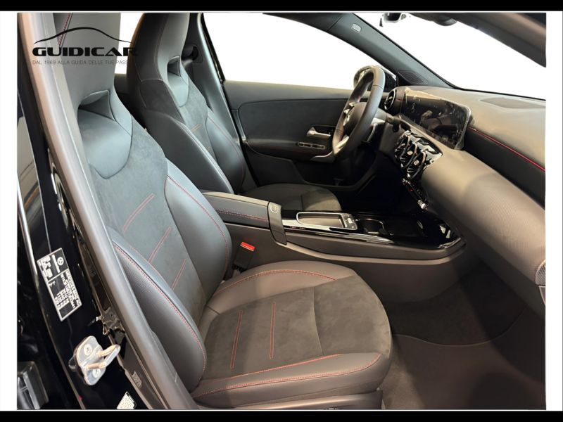 GuidiCar - MERCEDES BENZ Classe a 1 A 180 d Automatic AMG Line ADVANCED Nuovo