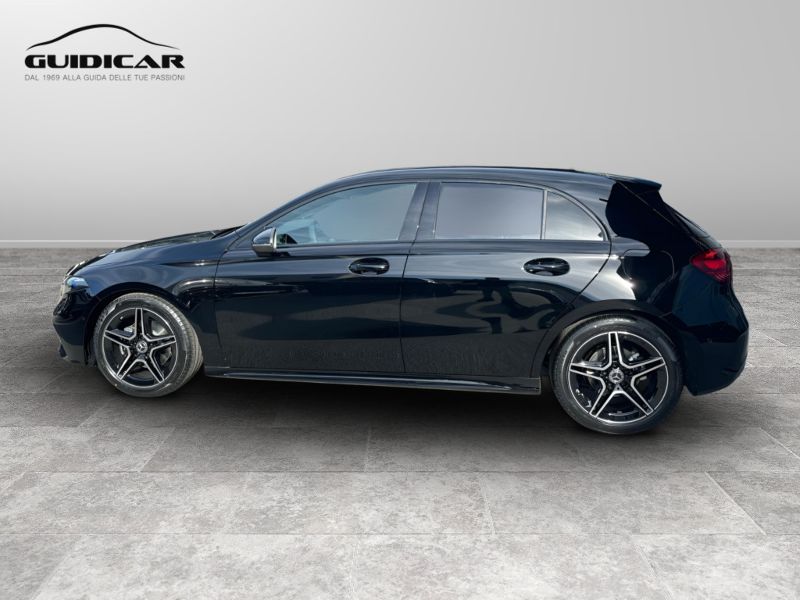 GuidiCar - MERCEDES BENZ Classe a 1 A 180 d Automatic AMG Line ADVANCED Nuovo