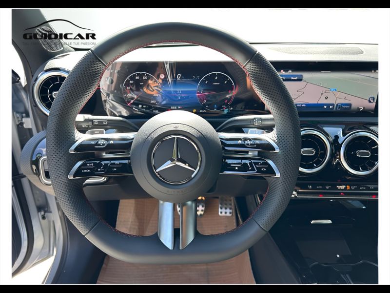 GuidiCar - MERCEDES BENZ Classe a 1 A 180 d Automatic AMG Line ADVANCED Nuovo