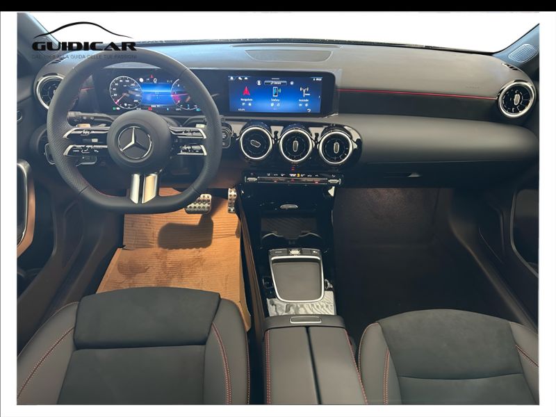 GuidiCar - MERCEDES BENZ Classe a 1 A 180 d Automatic AMG Line ADVANCED Nuovo