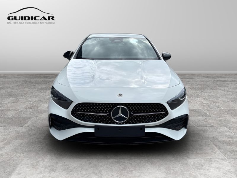 GuidiCar - MERCEDES BENZ Classe a 1 A 180 d Automatic AMG Line ADVANCED Nuovo