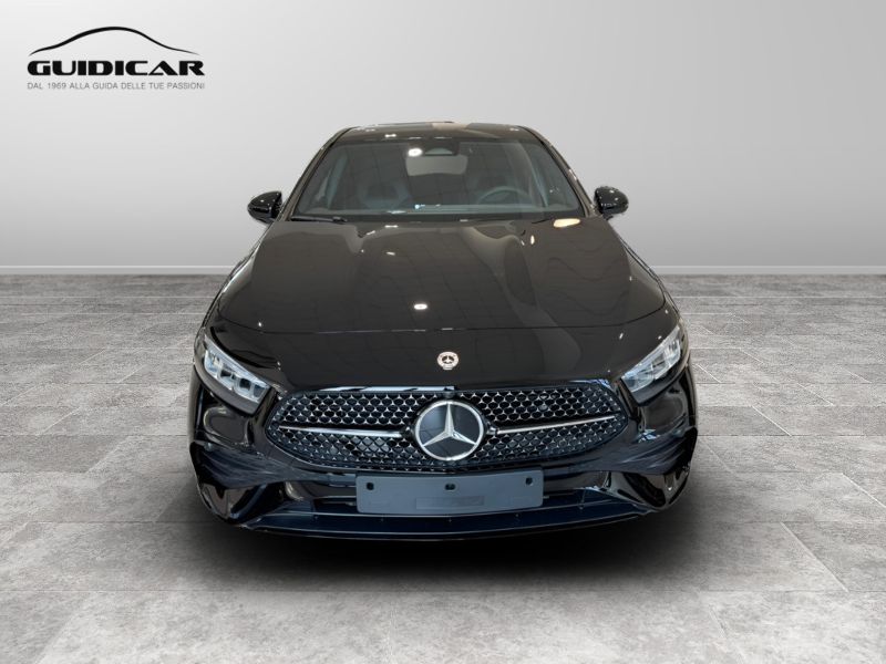 GuidiCar - MERCEDES BENZ Classe a 1 A 180 d Automatic AMG Line ADVANCED Nuovo