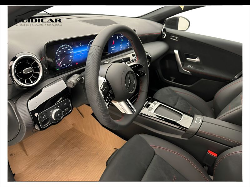 GuidiCar - MERCEDES BENZ Classe a 1 A 180 d Automatic AMG Line ADVANCED Nuovo
